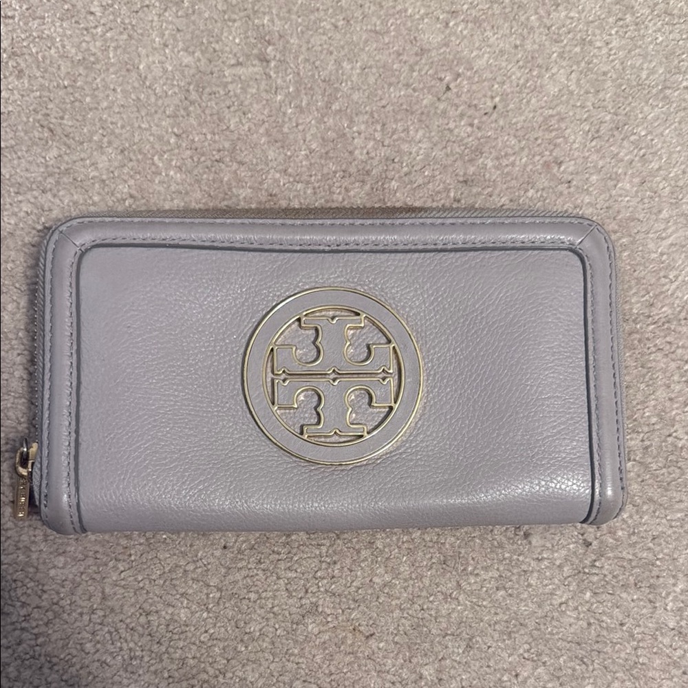 Tory Burch Gray Leather Wallet